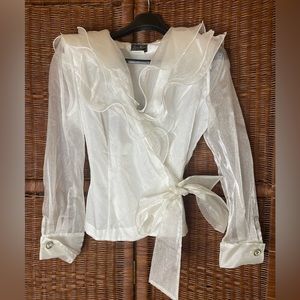 Lori Max white sheer ruffle blouse sz M